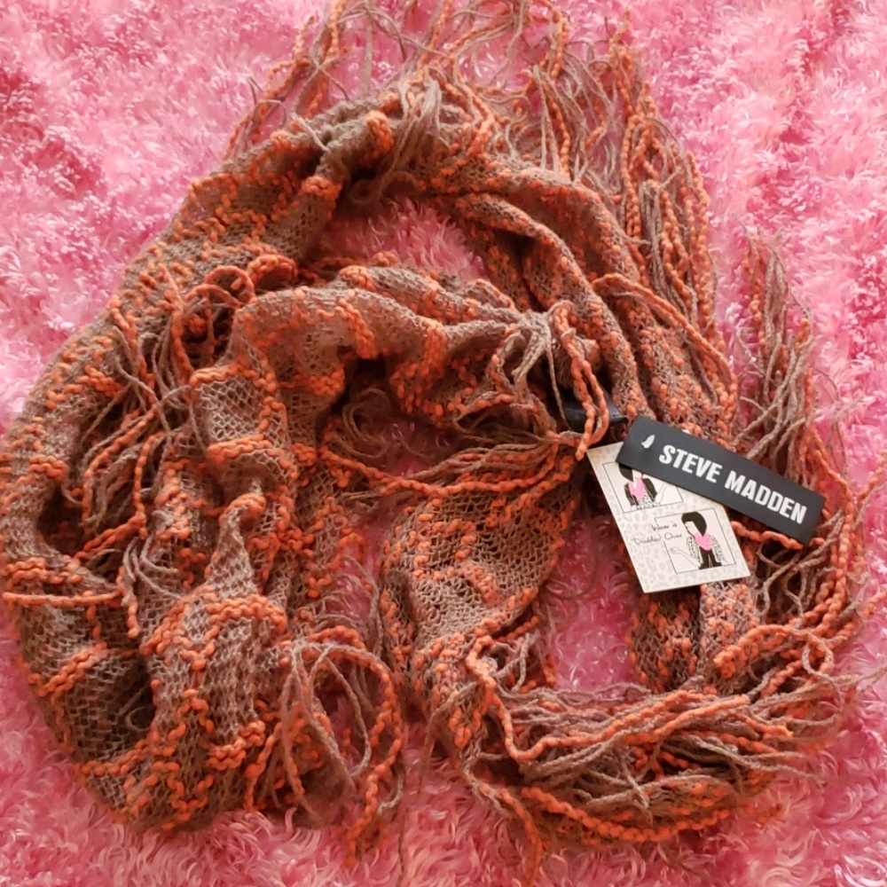 Steve Madden NWT infinity scarf